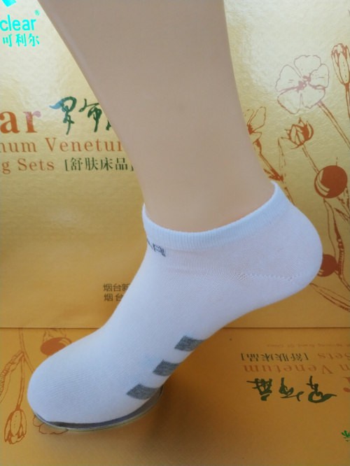 男三杠白船襪